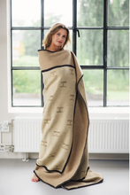 Load image into Gallery viewer, Hèst Blanket, Beige