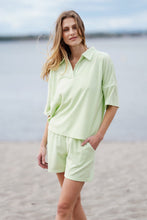 Load image into Gallery viewer, Leslie; pullover, Lime